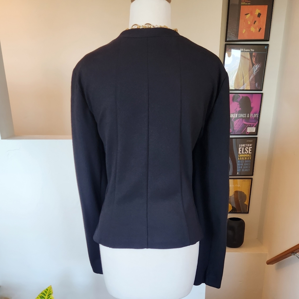 Elegant Black Women's Blazer - Picture 6 of 8
